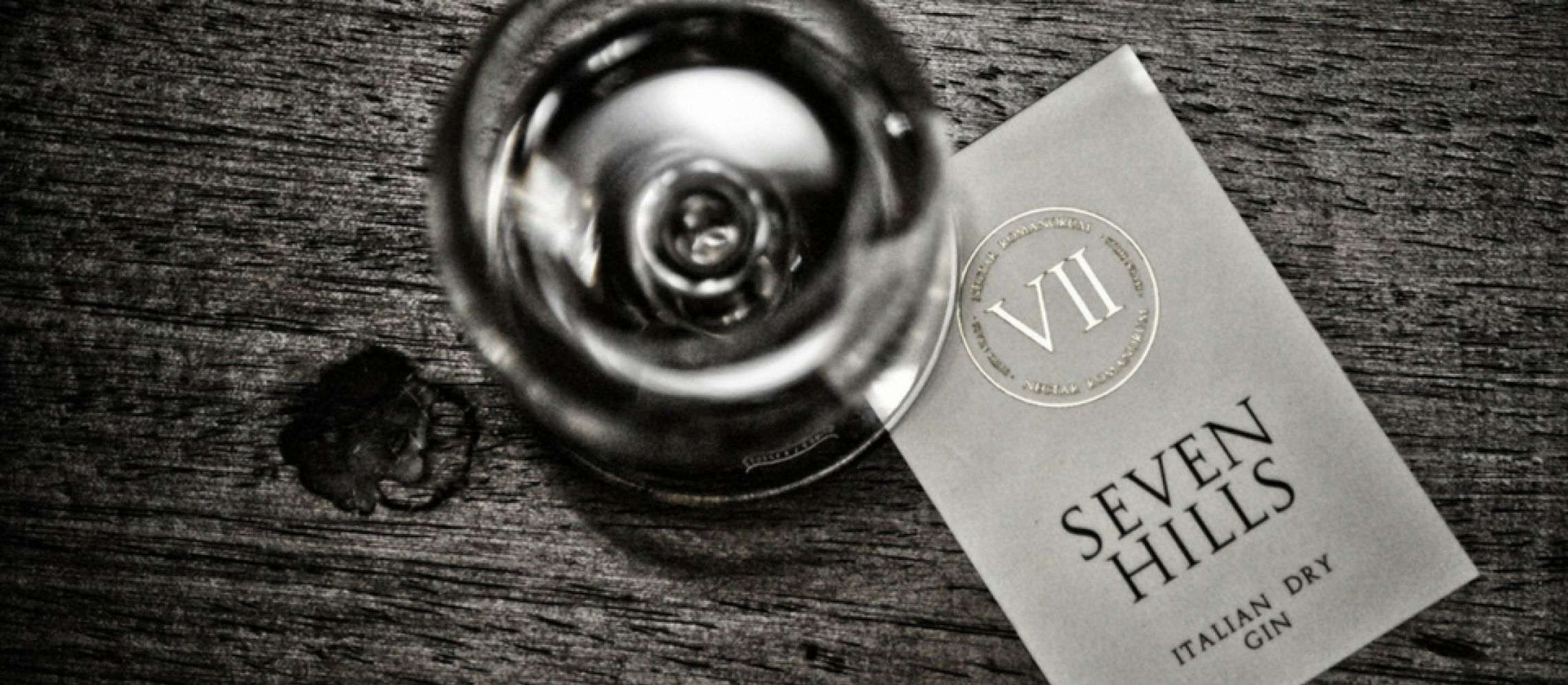 Photo for: VII HILLS GIN- Designed in Italy, Bottled in Turin