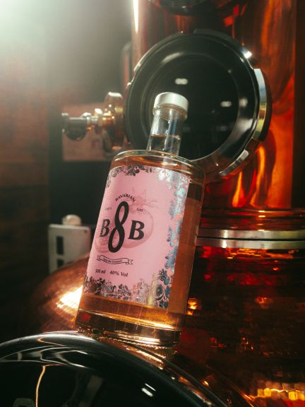 Photo for: B8B - Lady's Gin 