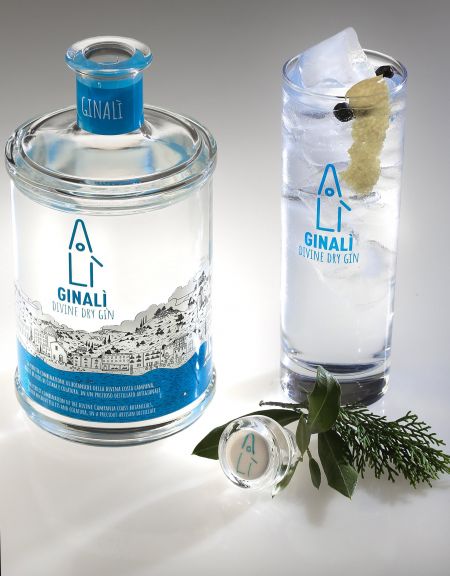 Photo for: GinAlì - Divine Dry Gin